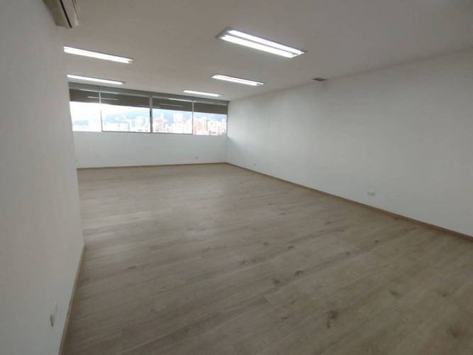 Oficina en arriendo en Milla De Oro, Medellín, 52 m² · foto 4 de 7