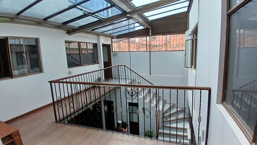 Casa de 8 alcobas en venta en El Encanto, Bogotá, 531 m² · foto 5 de 24