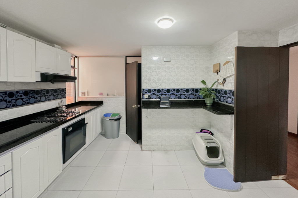 Apartamento en venta en Los Rosales, Bogotá · foto 5 de 22