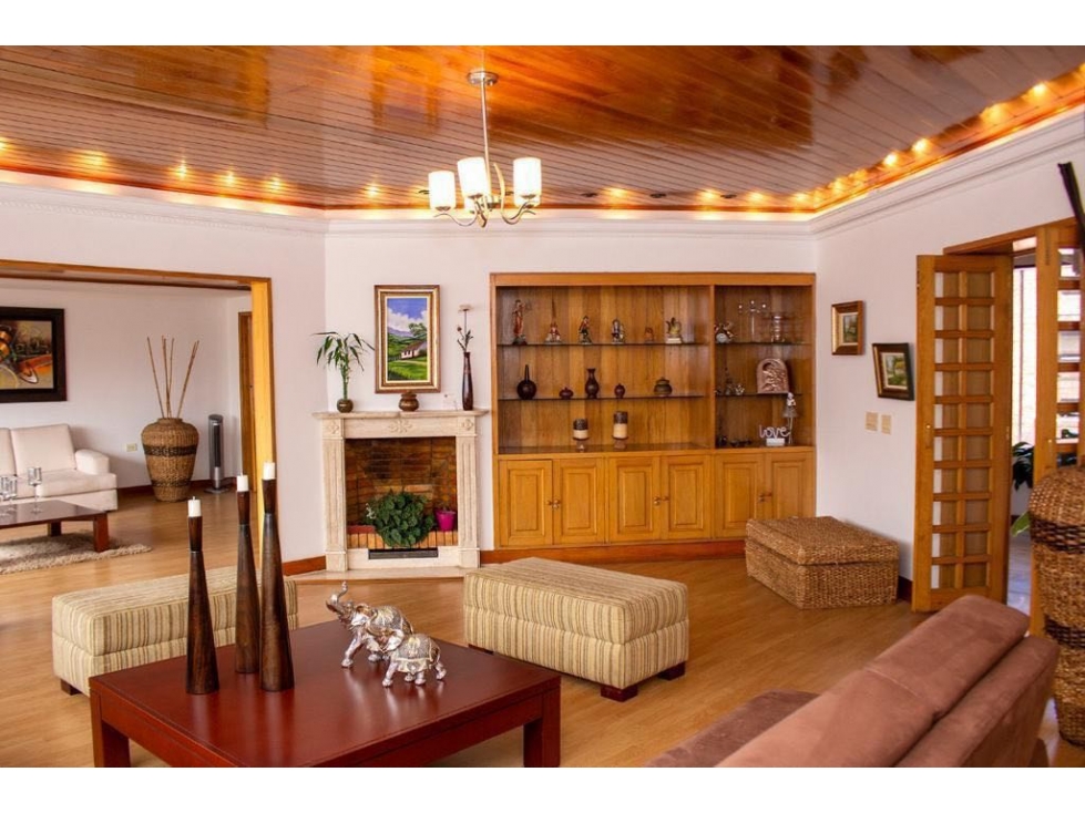 Apartamento en venta en La Carolina, Bogotá · foto 2 de 24