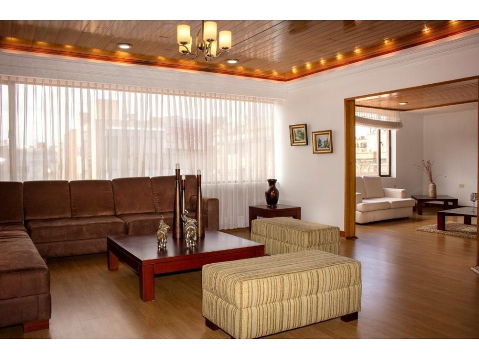 Apartamento en venta en La Carolina, Bogotá · foto 3 de 24