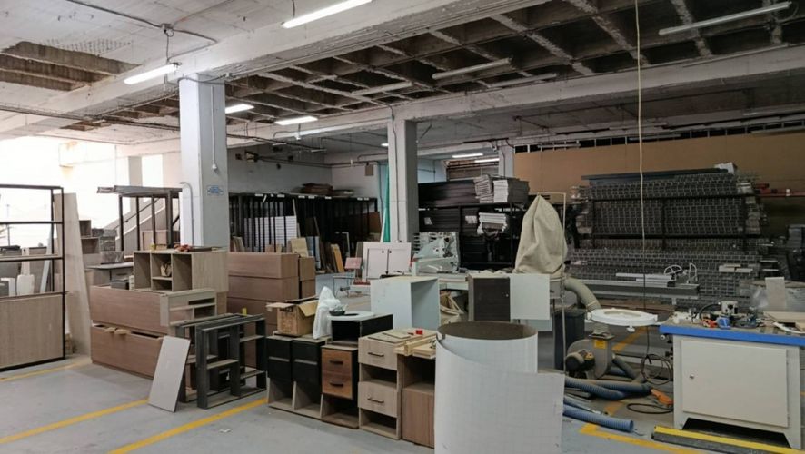 Bodega en arriendo en El Poblado, Medellín, 2000 m² · foto 7 de 17