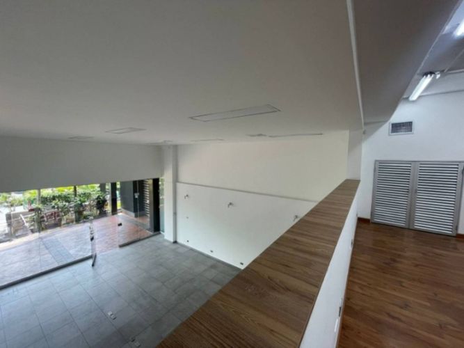 Local en arriendo en Colombia, Medellín, 136 m² · foto 4 de 7