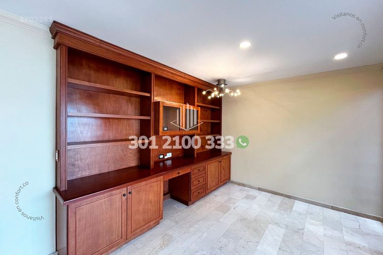Apartamento de 2 alcobas en arriendo en El Tesoro, Medellín, 270 m² · foto 2 de 24