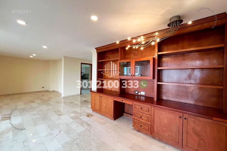 Apartamento de 2 alcobas en arriendo en El Tesoro, Medellín, 270 m² · foto 3 de 24