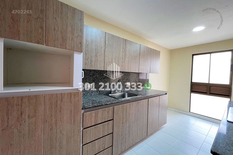 Apartamento de 2 alcobas en arriendo en El Tesoro, Medellín, 270 m² · foto 8 de 24