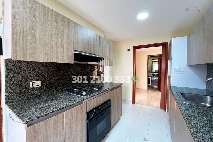 Apartamento de 2 alcobas en arriendo en El Tesoro, Medellín, 270 m² · foto 9 de 24