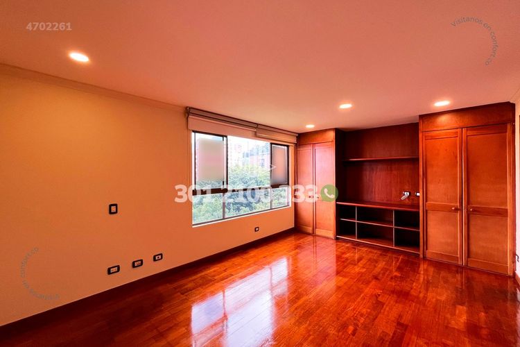 Apartamento de 2 alcobas en arriendo en El Tesoro, Medellín, 270 m² · foto 12 de 24