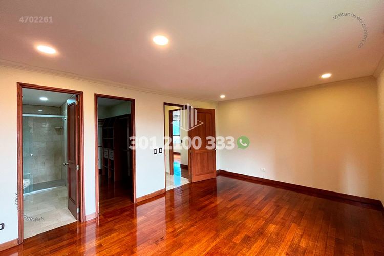 Apartamento de 2 alcobas en arriendo en El Tesoro, Medellín, 270 m² · foto 13 de 24