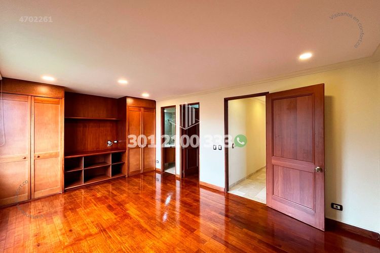Apartamento de 2 alcobas en arriendo en El Tesoro, Medellín, 270 m² · foto 14 de 24
