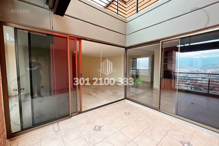 Apartamento de 2 alcobas en arriendo en El Tesoro, Medellín, 270 m² · foto 18 de 24