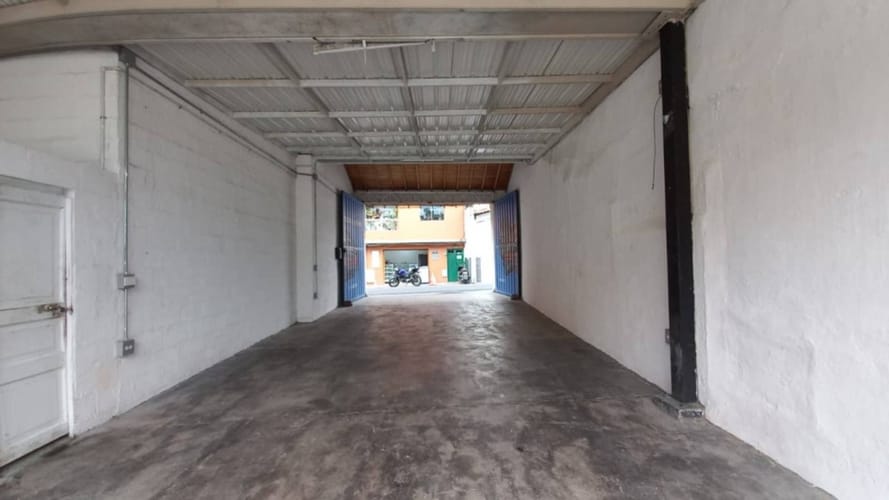 Local en arriendo en Alto Del Medio, Rionegro, 300 m² · foto 2 de 11