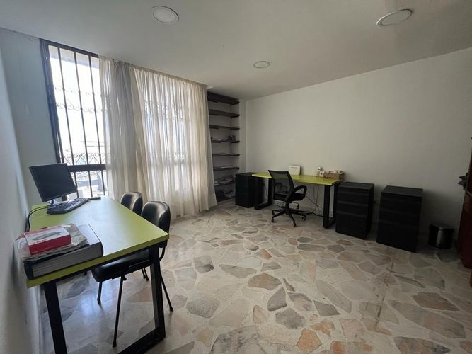 Oficina en venta en Centro, Neiva, 48 m² · foto 2 de 5