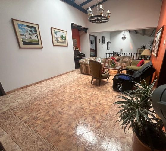 Casa de 4 alcobas en venta en Pasadena, Bogotá, 412 m² · foto 19 de 24