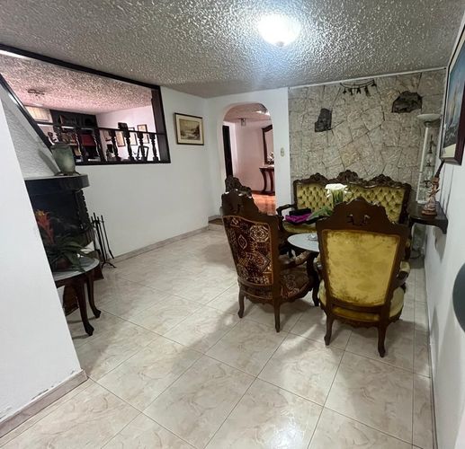 Casa de 4 alcobas en venta en Pasadena, Bogotá, 412 m² · foto 17 de 24