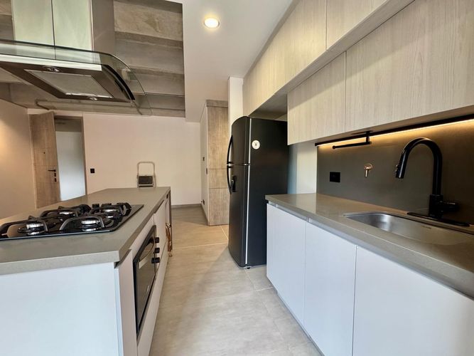 Apartamento de 2 alcobas en arriendo en Loma Del Esmeraldal, Envigado, 80 m² · foto 5 de 15
