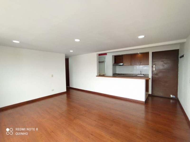 Apartamento en venta en Gran Granada, Bogotá · foto 2 de 20