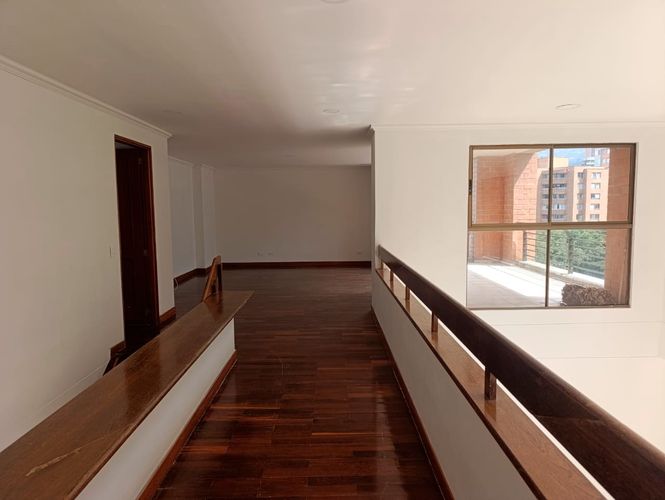 Apartamento de 3 alcobas en arriendo en El Poblado, Medellín, 260 m² · foto 12 de 18