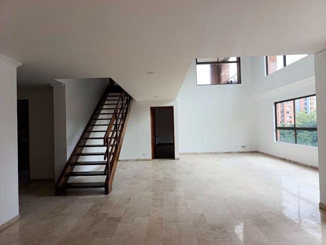 Apartamento de 3 alcobas en arriendo en El Poblado, Medellín, 260 m² · foto 9 de 18