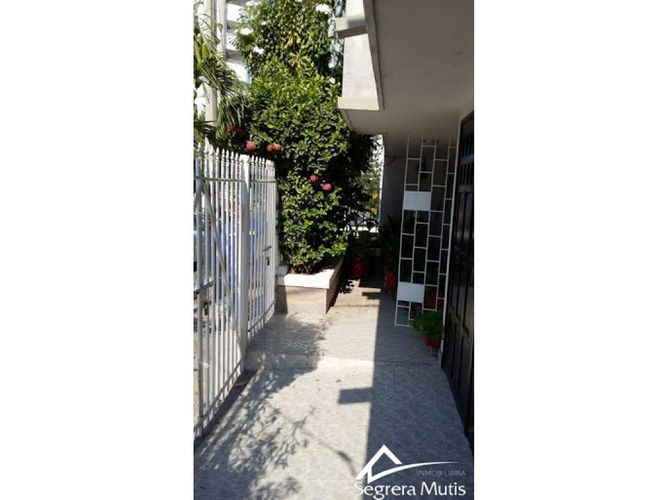 Casa de 15 alcobas en venta en Manga, Cartagena, 800 m² · foto 5 de 17