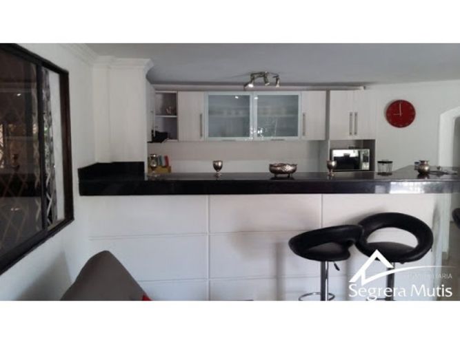 Casa de 15 alcobas en venta en Manga, Cartagena, 800 m² · foto 9 de 17