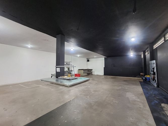 Bodega en arriendo en Zona Deportiva Villa Olimpica, Pereira, 254 m² · foto 3 de 9