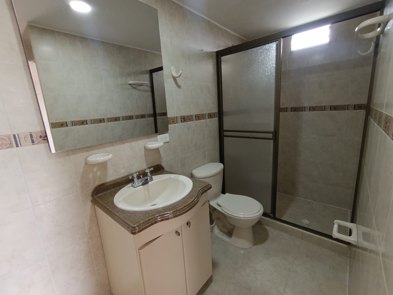 Apartamento en venta en Colseguros, Manizales · foto 2 de 17