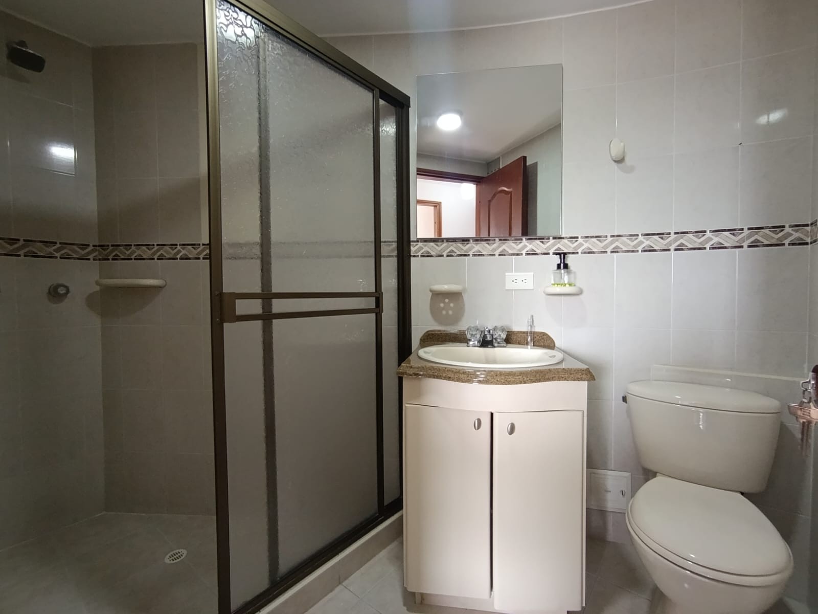 Apartamento en venta en Colseguros, Manizales · foto 8 de 17