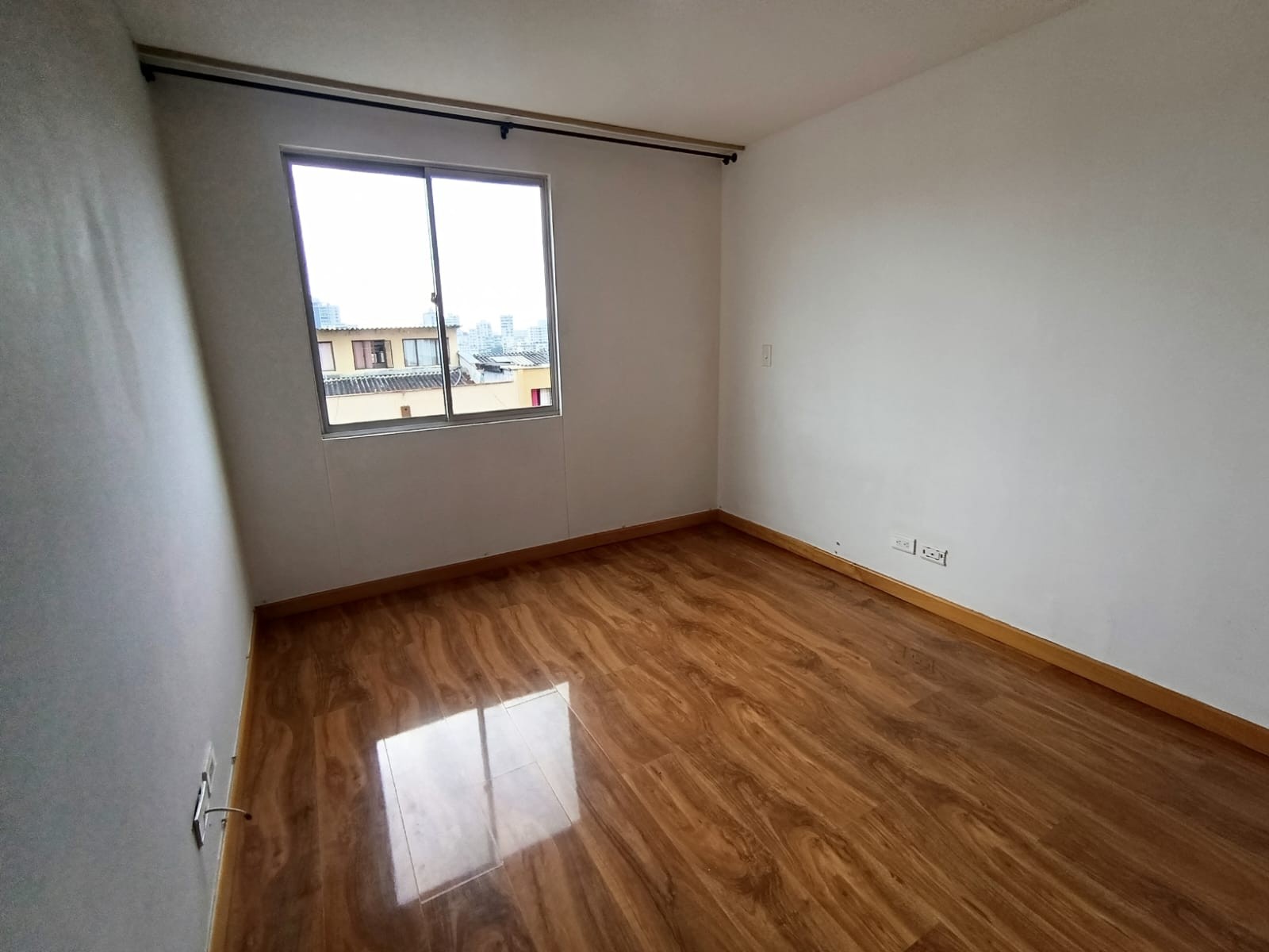 Apartamento en venta en Colseguros, Manizales · foto 10 de 17