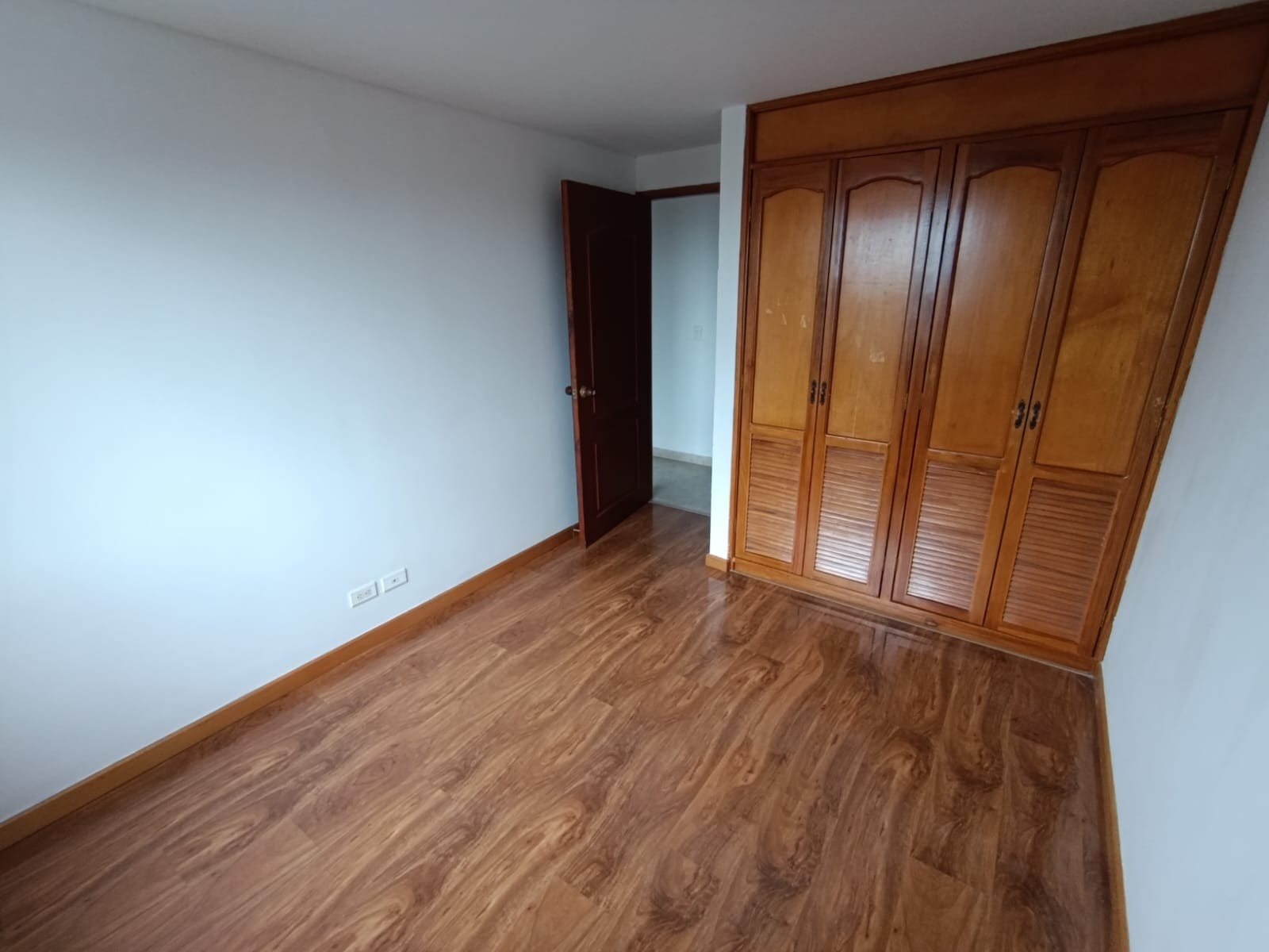 Apartamento en venta en Colseguros, Manizales · foto 6 de 17