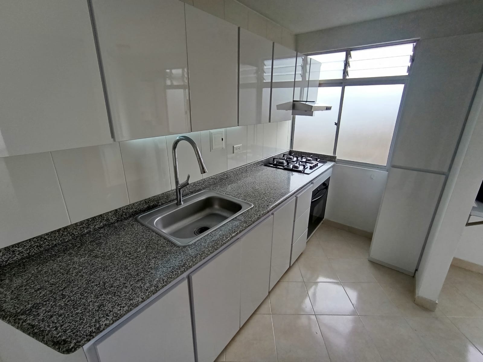 Apartamento en venta en Colseguros, Manizales · foto 13 de 17