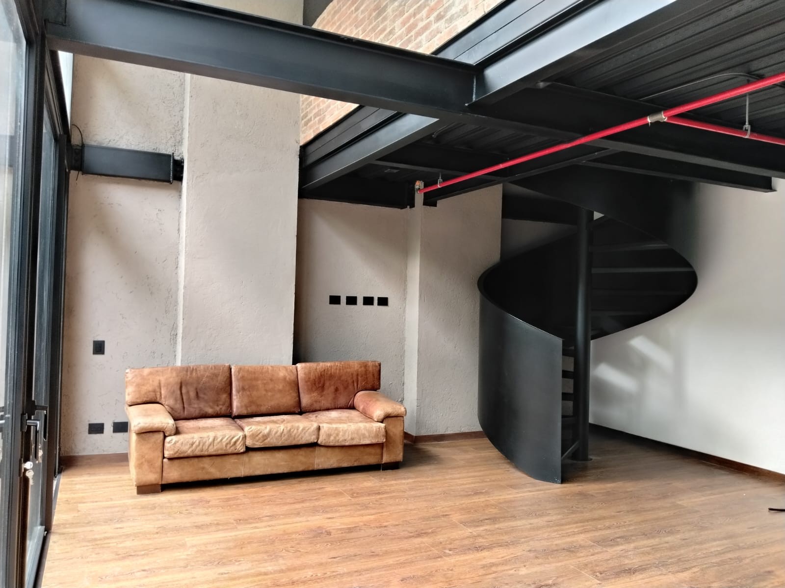 Apartamento en arriendo en El Poblado, Medellín · foto 2 de 15