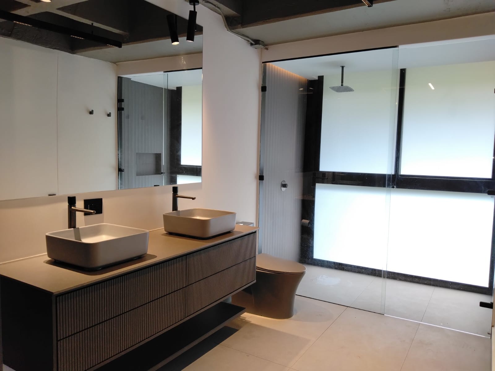 Apartamento en arriendo en El Poblado, Medellín · foto 14 de 15