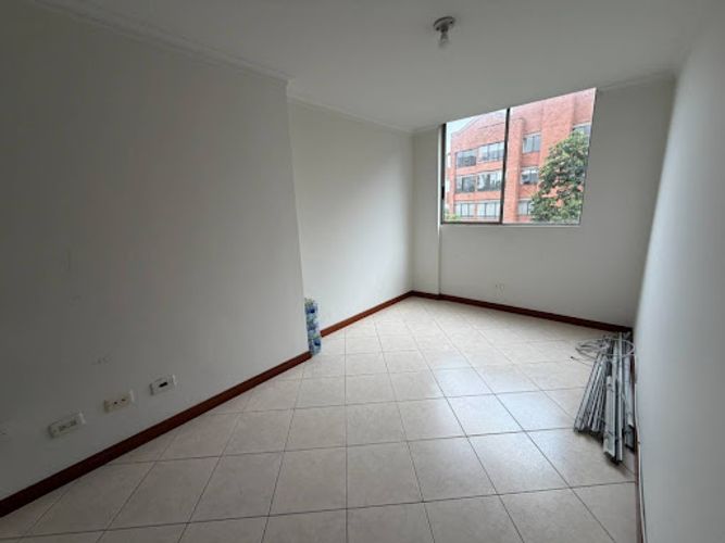 Apartamento de 2 alcobas en arriendo en Los Balsos, Medellín, 70 m² · foto 3 de 6