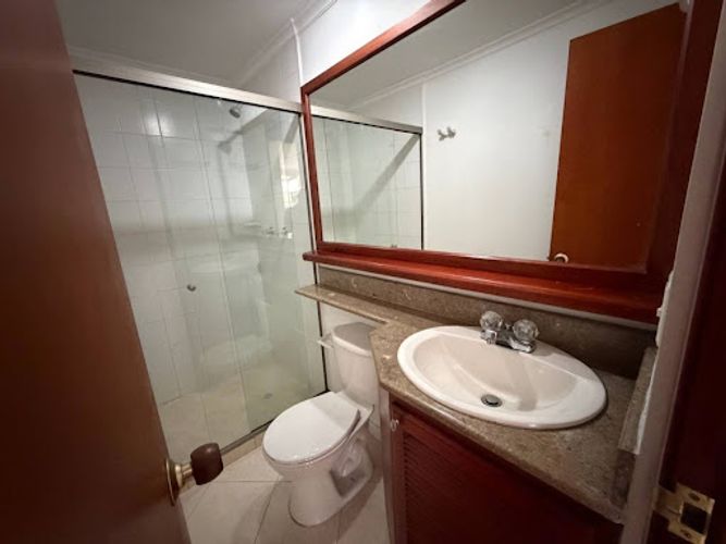 Apartamento de 2 alcobas en arriendo en Los Balsos, Medellín, 70 m² · foto 6 de 6
