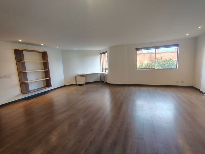 Apartamento de 3 alcobas en venta en El Poblado, Medellín, 150 m² · foto 7 de 18