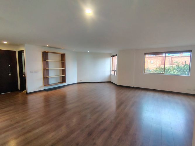 Apartamento de 3 alcobas en venta en El Poblado, Medellín, 150 m² · foto 10 de 18