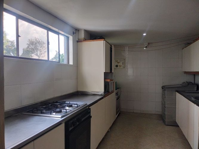 Apartamento de 3 alcobas en arriendo en El Poblado, Medellín, 130 m² · foto 5 de 17