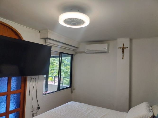 Apartamento de 3 alcobas en arriendo en El Poblado, Medellín, 130 m² · foto 9 de 17