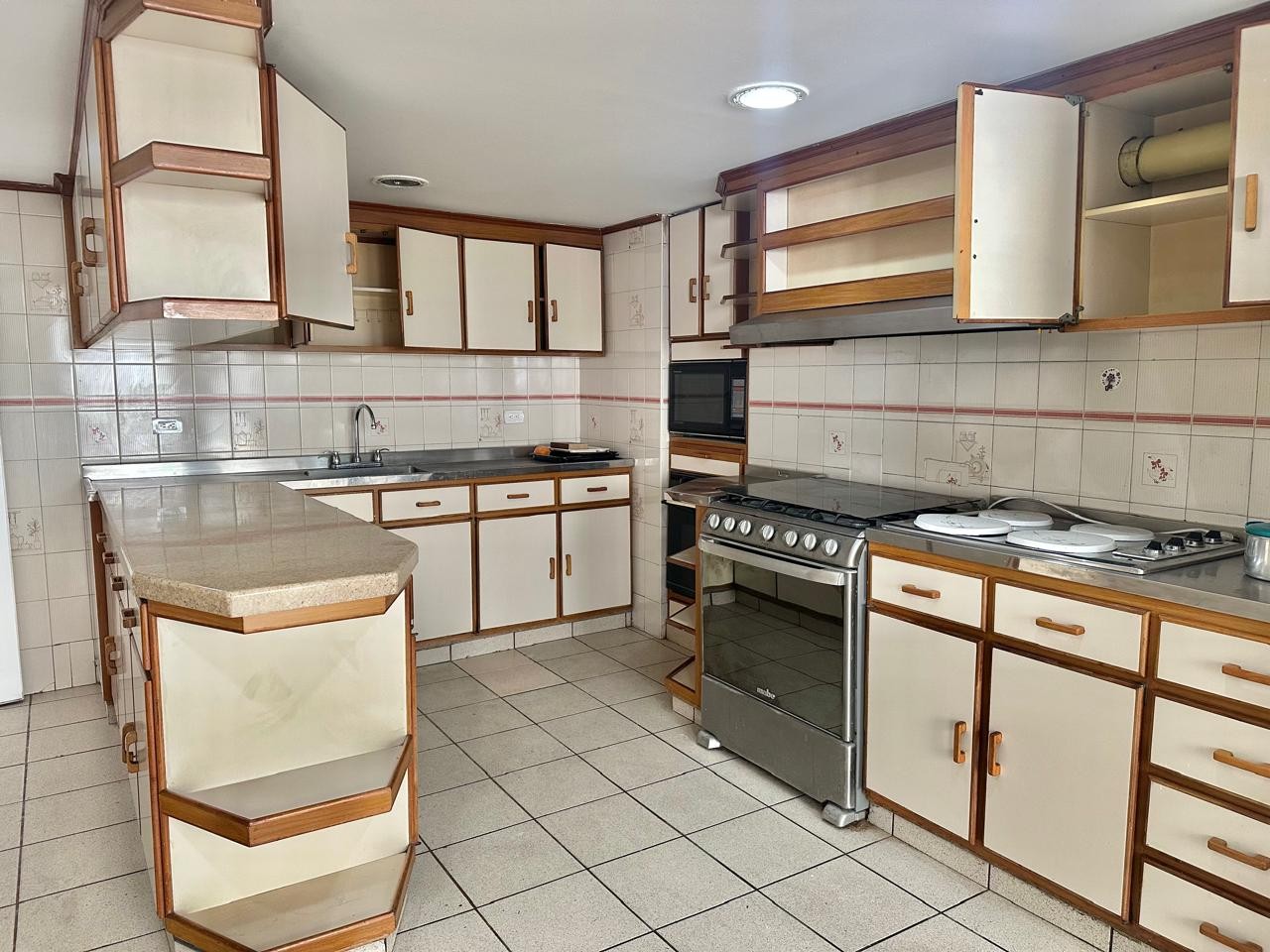 Casa en venta en El Batán, Bogotá · foto 8 de 13