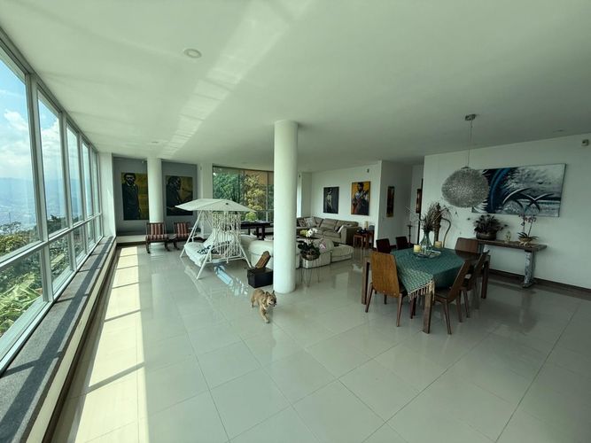 Casa de 6 alcobas en venta en Las Palmas, Medellín, 520 m² · foto 10 de 17