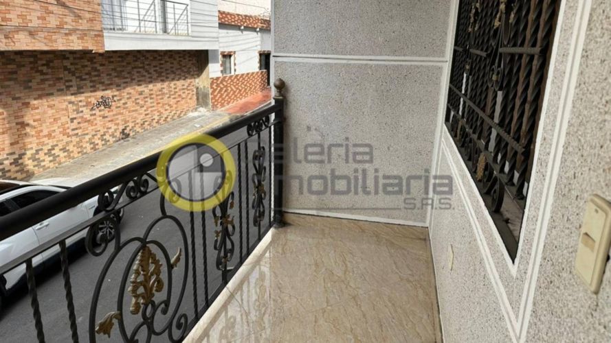 Casa de 5 alcobas en venta en San Francisco, Bucaramanga, 192 m² · foto 11 de 19