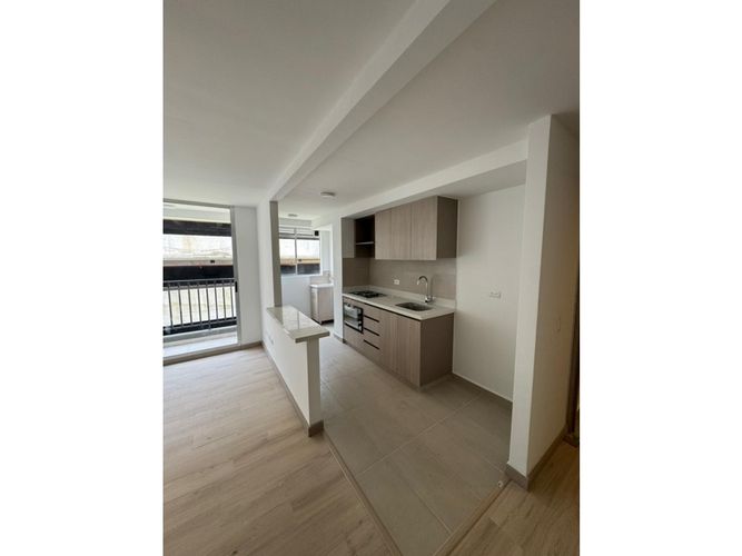 Apartamento de 3 alcobas en venta en Cuatro Esquinas, Rionegro, 66 m² · foto 3 de 12
