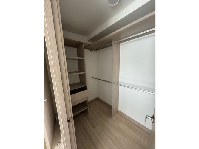 Apartamento de 3 alcobas en venta en Cuatro Esquinas, Rionegro, 66 m² · foto 6 de 12