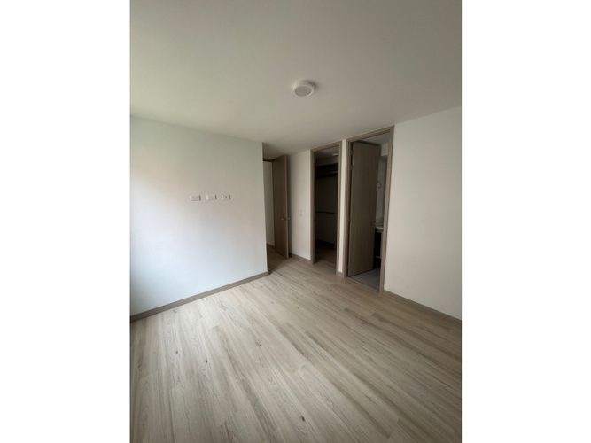 Apartamento de 3 alcobas en venta en Cuatro Esquinas, Rionegro, 66 m² · foto 10 de 12