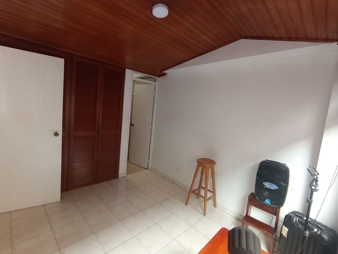 Apartaestudio en venta en Marly, Bogotá, 30 m² · foto 2 de 19