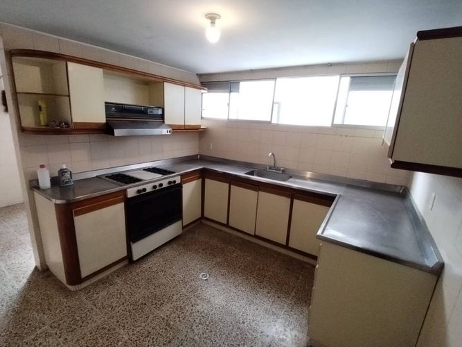 Apartamento de 3 alcobas en venta en Sotomayor, Bucaramanga, 163 m² · foto 4 de 11