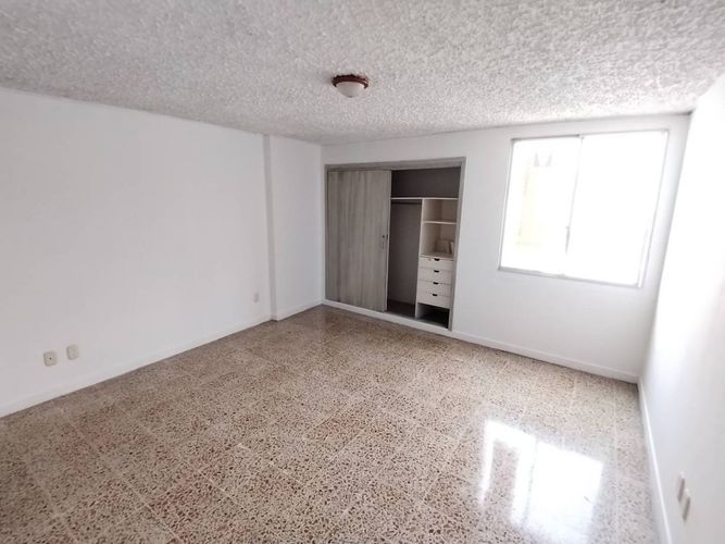 Apartamento de 3 alcobas en venta en Sotomayor, Bucaramanga, 163 m² · foto 6 de 11