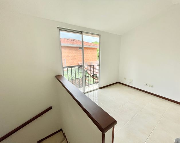 Casa de 3 alcobas en venta en El Castillo, Jamundí, 224 m² · foto 7 de 24