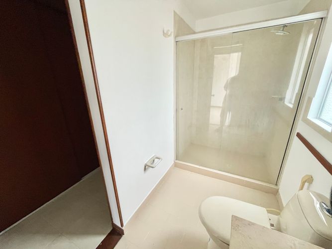 Casa de 3 alcobas en venta en El Castillo, Jamundí, 224 m² · foto 9 de 24